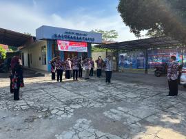 Lurah dan Pamong Apel Hari Bela Negara 